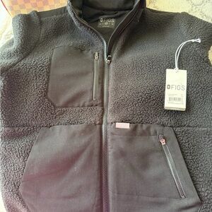 FIGS Men's Charcoal Fleece Vest